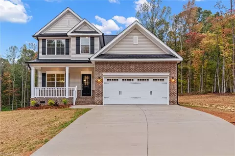 6067 Frye Bridge Rd, Clemmons, NC 27012