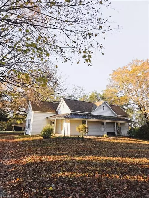 183 Mullins Rd, Mocksville, NC 27028