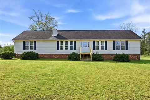 3721 Nc Highway 801, Mocksville, NC 27028