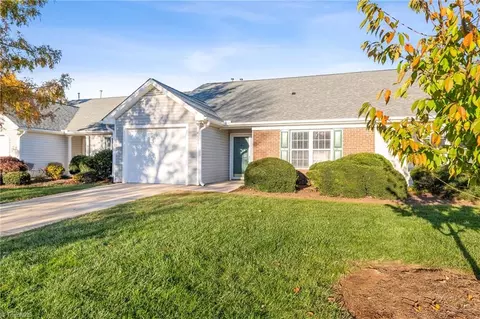 4696 Glengarry Cir, Greensboro, NC 27410