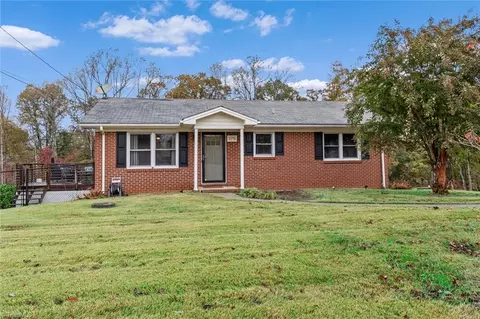 175 Sherwood Dr, Mount Airy, NC 27030