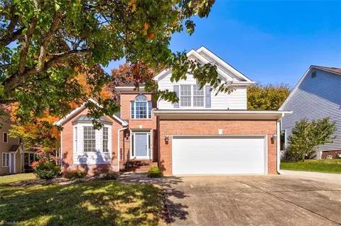 4714 Clifton Park Dr, Jamestown, NC 27282