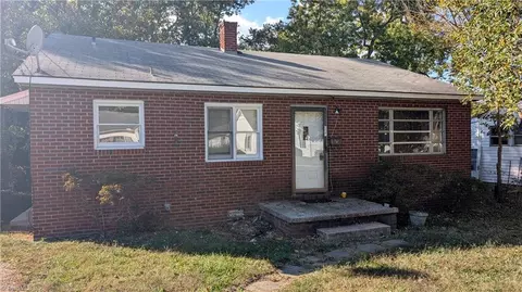 808 Highland St, Asheboro, NC 27203