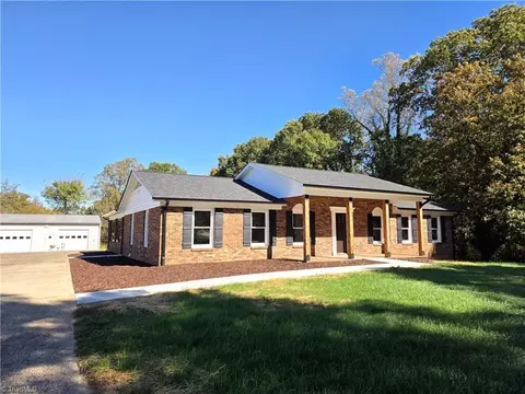 1308 W Nc Highway 65, Walnut Cove, NC 27052