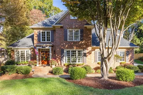 14 Kelvington Ct, Greensboro, NC 27410