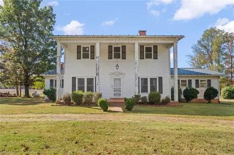 572 Bombay Rd, Denton, NC 27239