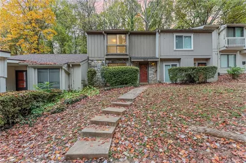 313 Lamplighter Cir, Winston Salem, NC 27104