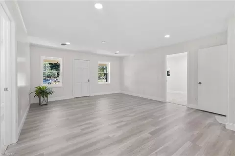 Living - 528 Aileen Ave, Biscoe, NC 27209 photo 2 of 6