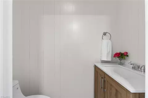 Bath - 528 Aileen Ave, Biscoe, NC 27209 photo 1 of 4
