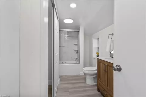 Bath - 528 Aileen Ave, Biscoe, NC 27209 photo 2 of 4