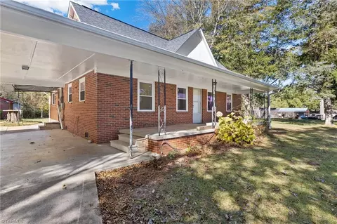 Exterior - 528 Aileen Ave, Biscoe, NC 27209 photo 3 of 11