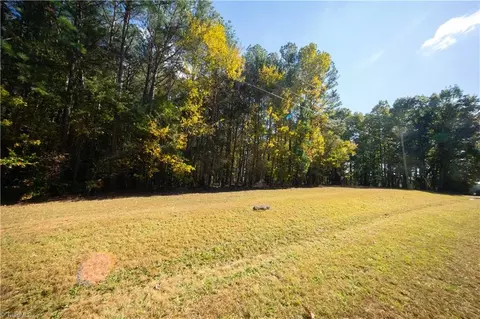 122 Arrington Rd, Statesville, NC 28625