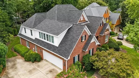 3 Laurel Cv, Greensboro, NC 27455