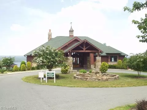 400 Pinnacle Trl, Denton, NC 27239 photo 2