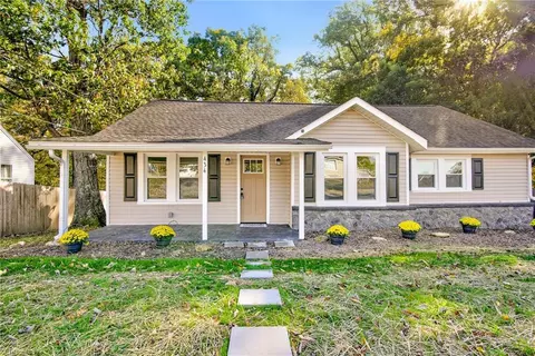 434 Salisbury St E, Denton, NC 27239