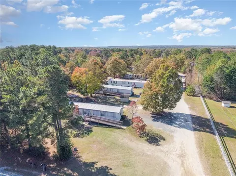 111 Bambi Ln, Carthage, NC 28327