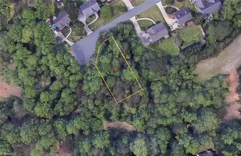 3624 Signet Dr, Winston Salem, NC 27101
