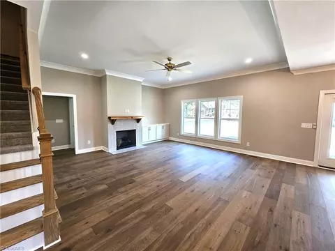 Living - 109 Glen Brooke Ln, King, NC 27021 photo 1 of 5
