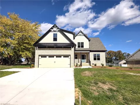 Exterior - 109 Glen Brooke Ln, King, NC 27021 photo 2 of 6