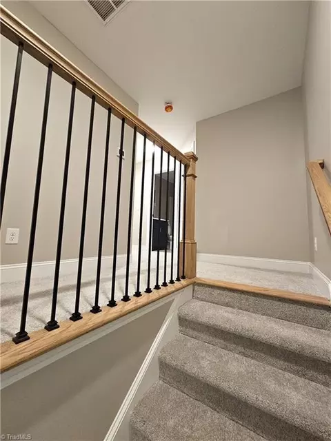 Entry Way - 109 Glen Brooke Ln, King, NC 27021 photo 3 of 4