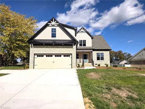 Exterior - 109 Glen Brooke Ln, King, NC 27021 photo 5 of 6