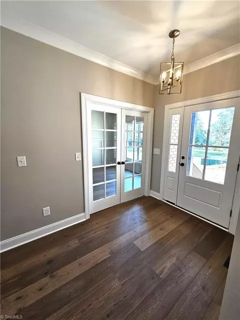 Entry Way - 109 Glen Brooke Ln, King, NC 27021 photo 1 of 4