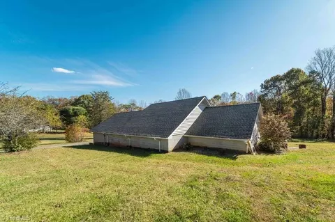 Exterior - 1802 Slate Rd, King, NC 27021 photo 7 of 8