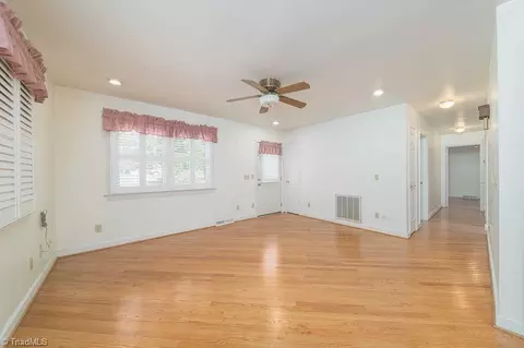 Living - 1802 Slate Rd, King, NC 27021 photo 2 of 2