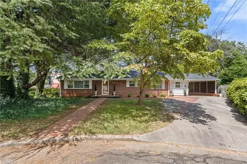 638 Bethany Ct, Winston Salem, NC 27103