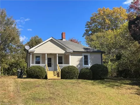 710 Hodges St, Eden, NC 27288