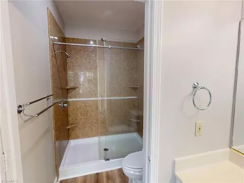 914 Flicker Ln, High Point, NC 27262 photo 16