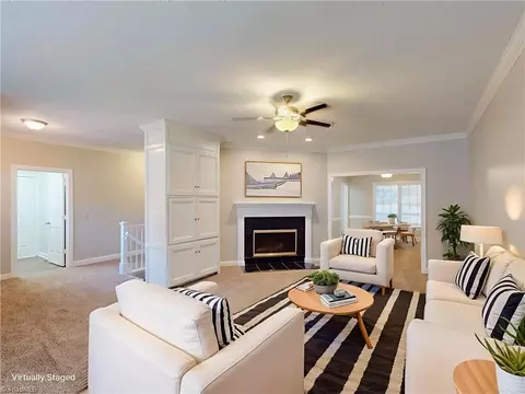 914 Flicker Ln, High Point, NC 27262 photo 3