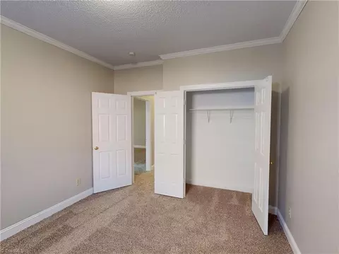 914 Flicker Ln, High Point, NC 27262 photo 19