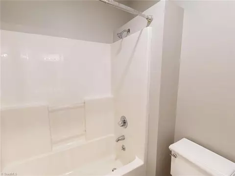 914 Flicker Ln, High Point, NC 27262 photo 24