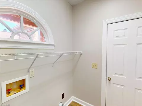 914 Flicker Ln, High Point, NC 27262 photo 12