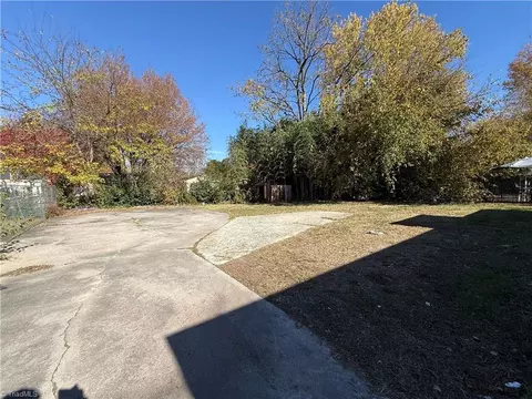 Exterior - 2507 Lexington Ave, High Point, NC 27262 photo 6 of 7