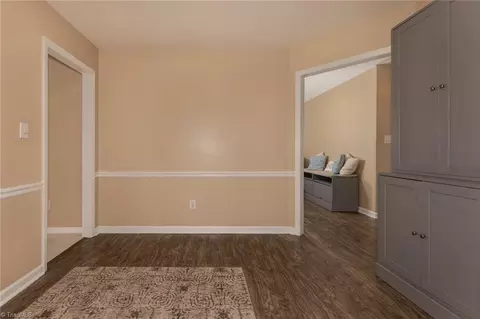 Entry Way - 201 Maplewood Ct, Trinity, NC 27370 photo 4 of 5