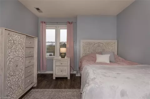 Bedroom - 201 Maplewood Ct, Trinity, NC 27370 photo 9 of 10