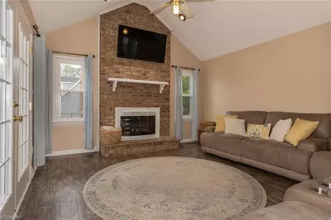 Living - 201 Maplewood Ct, Trinity, NC 27370 photo 7 of 7