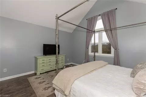 Bedroom - 201 Maplewood Ct, Trinity, NC 27370 photo 4 of 10