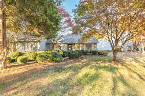 4306 Sullivans Lake Dr, Greensboro, NC 27410