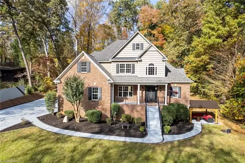 3925 Philpark Dr, Winston Salem, NC 27106