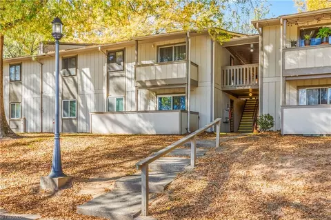 2200 Sunderland Rd #139K, Winston Salem, NC 27103