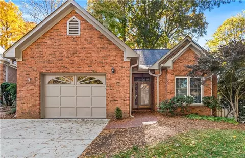 328 Hambrick Ct, Winston Salem, NC 27106