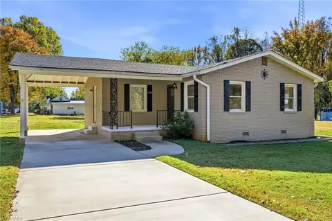 3740 Leight St, Walkertown, NC 27051