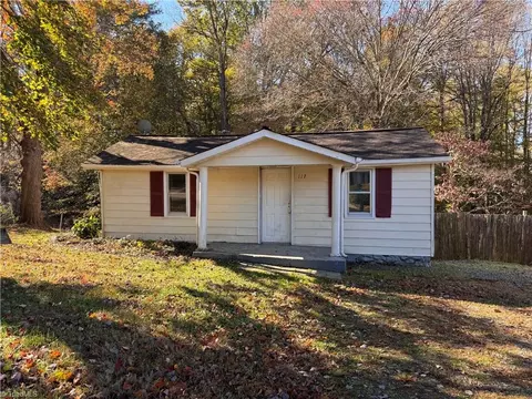 117 Pinnix St, Jonesville, NC 28642
