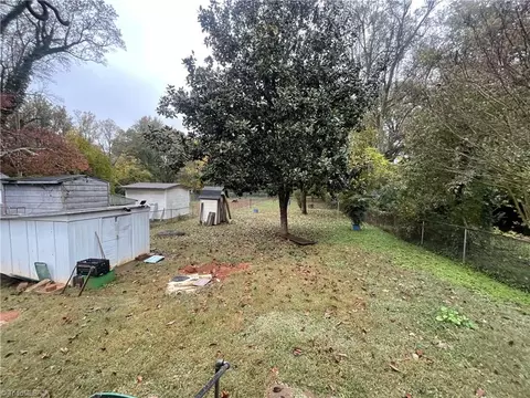 Exterior - 910 Arch St, High Point, NC 27260 photo 4 of 5