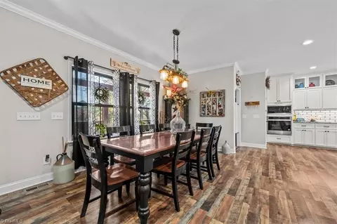 Dining - 151 Borden Rd, Robbins, NC 27325 photo 2 of 2