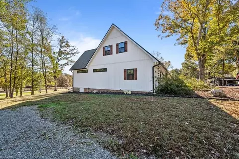 Exterior - 151 Borden Rd, Robbins, NC 27325 photo 10 of 12