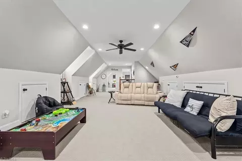 Entry Way - 151 Borden Rd, Robbins, NC 27325 photo 4 of 5
